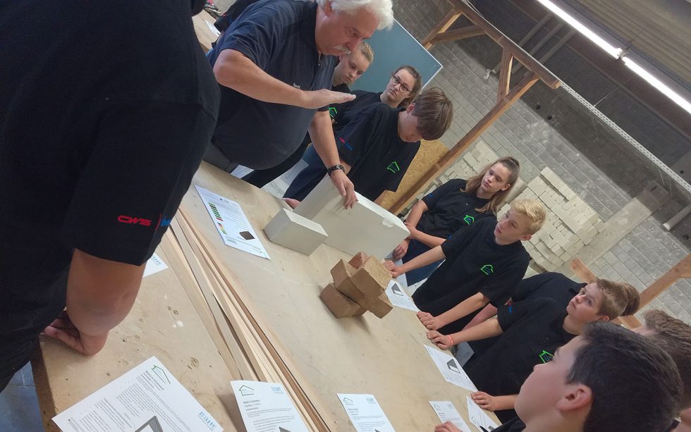 Workcamps GreenHouse – Bauen für die Zukunft Workcamps GreenHouse – Bauen für die Zukunft