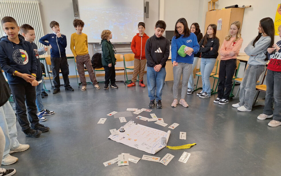 France Mobil zu Besuch an unserer Schule France Mobil zu Besuch an unserer Schule